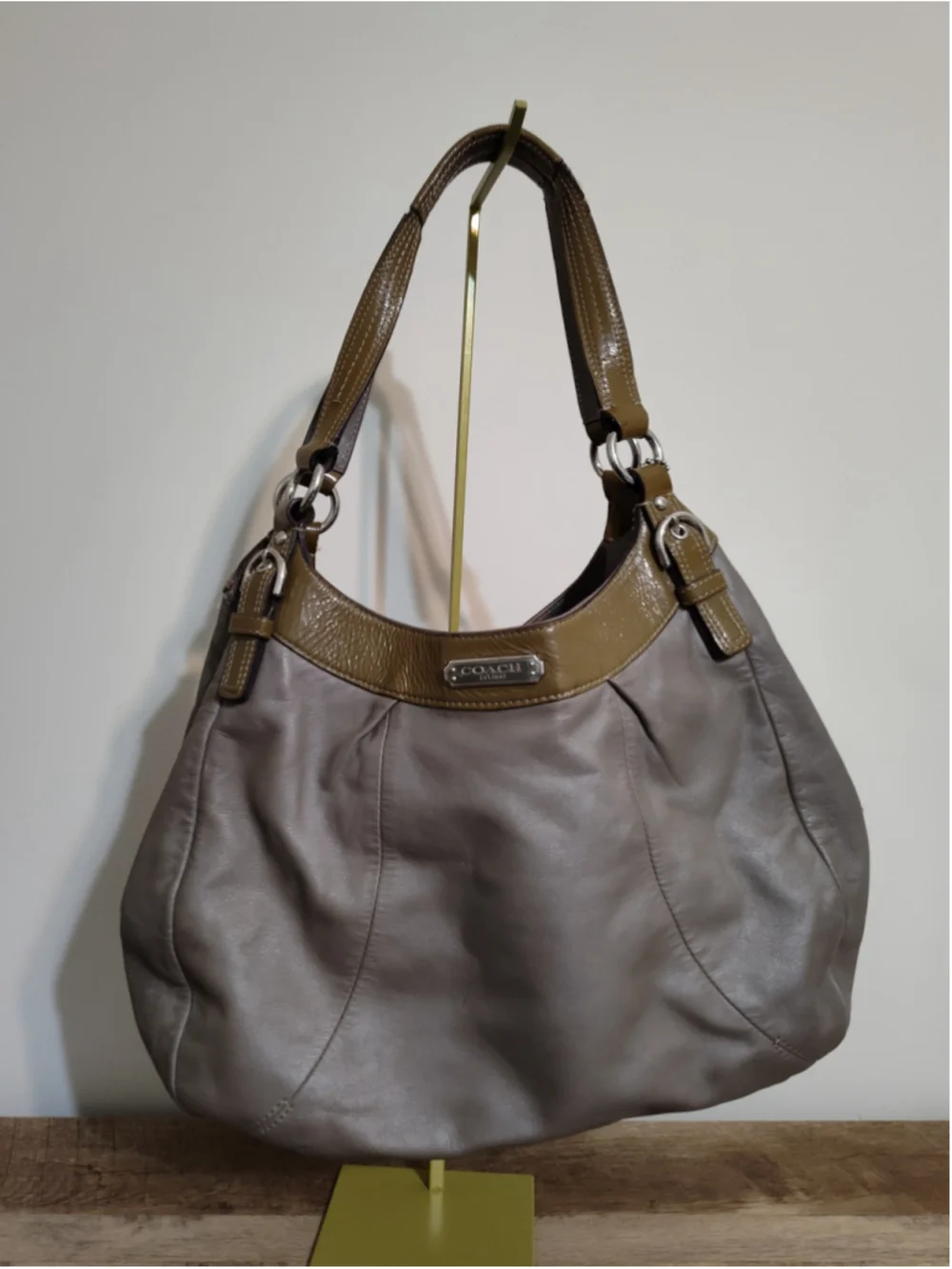 Women's Coach Hobo Bag One Size Grey and Olive Leather
